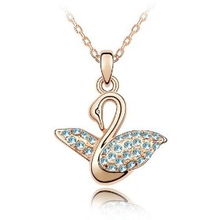 缤纷美饰 奥地利进口水晶天鹅湖吊坠，海蓝诗意与镀玫瑰金项链的优雅邂逅